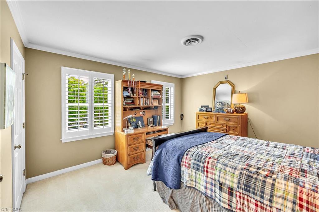 1325 Heathcliff Road