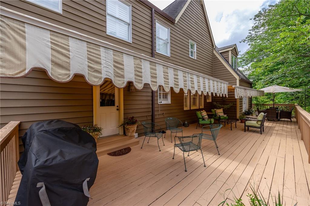 1325 Heathcliff Road