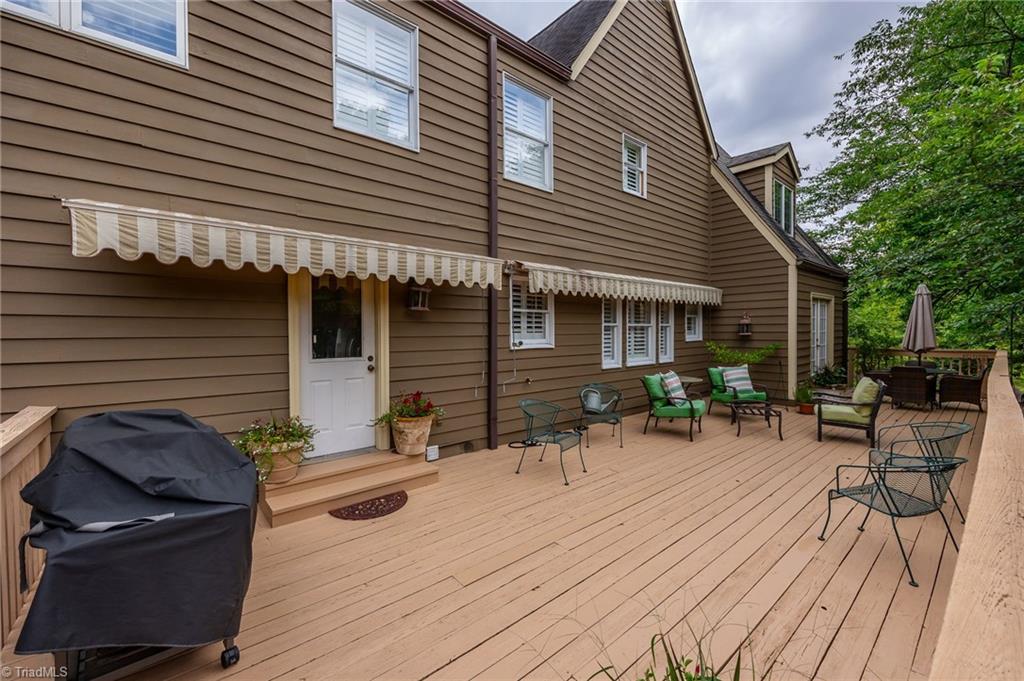 1325 Heathcliff Road