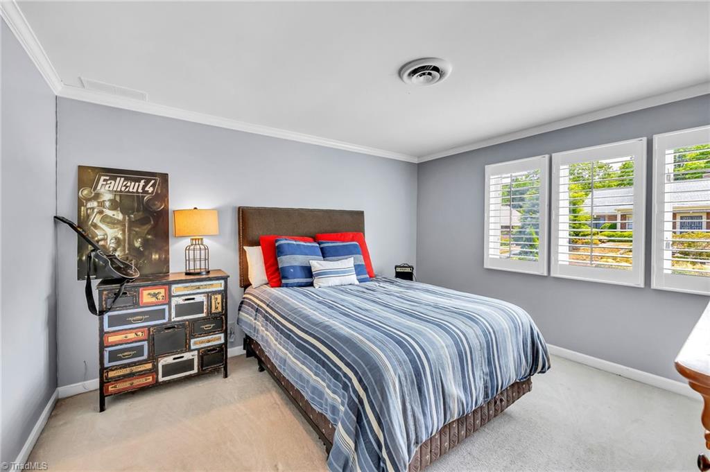 1325 Heathcliff Road