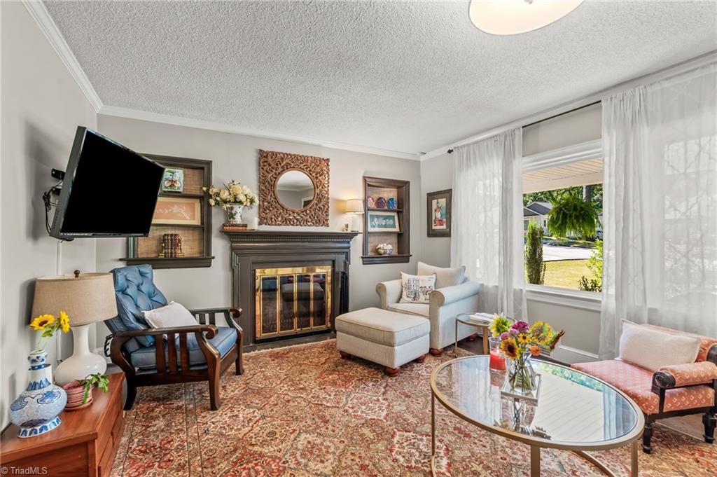 808 W Westwood Avenue