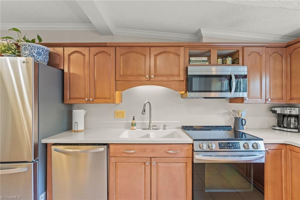 808 W Westwood Avenue