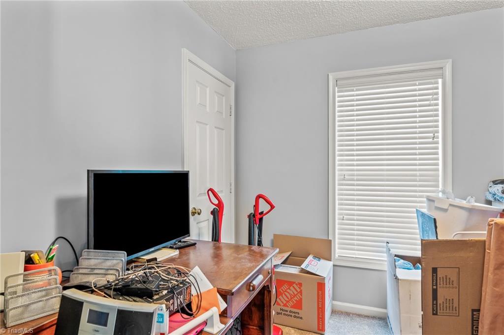 4323 Garden Club Street