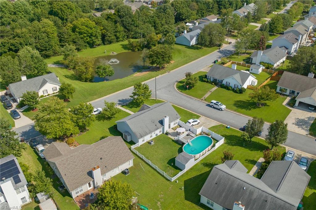 4323 Garden Club Street