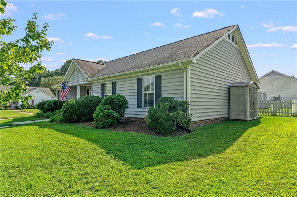 4323 Garden Club Street