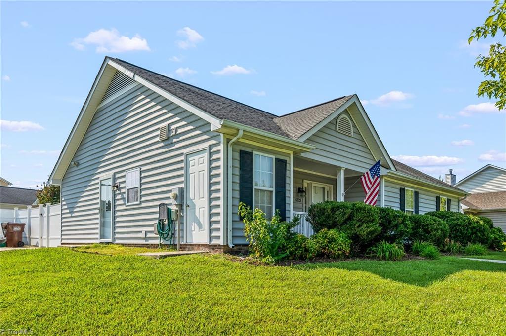 4323 Garden Club Street