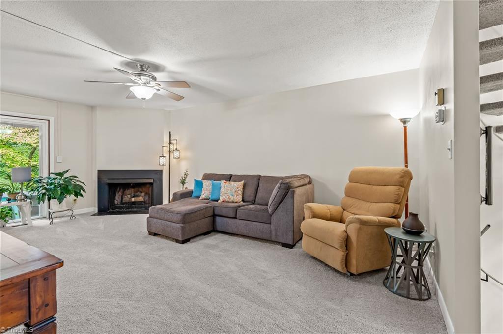 128 Lamplighter Circle, Winston-Salem