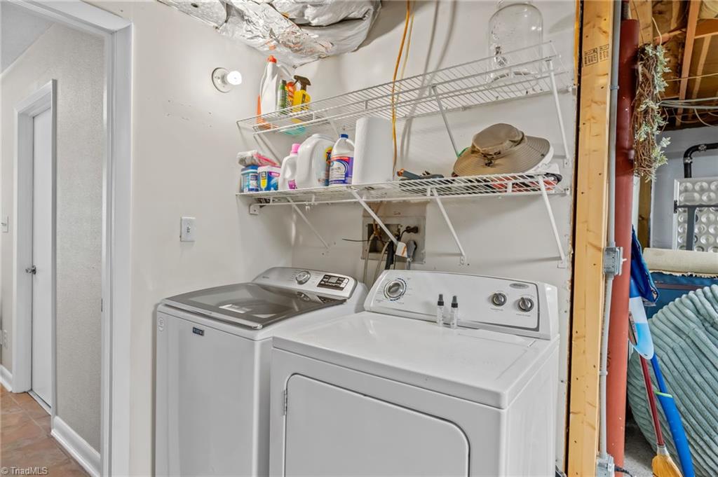 128 Lamplighter Circle, Winston-Salem