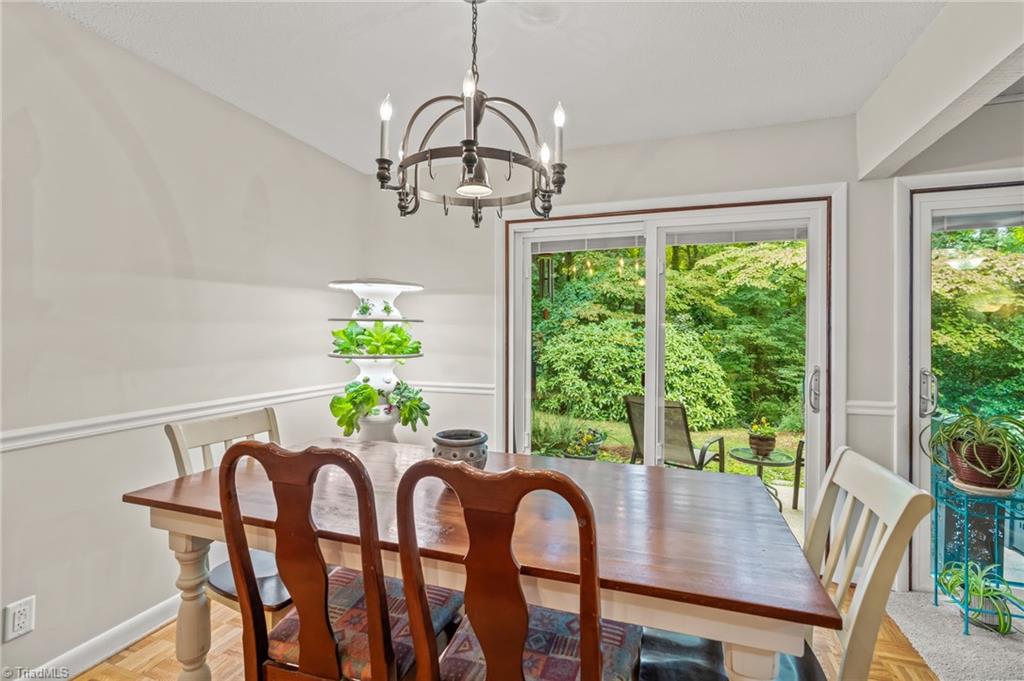 128 Lamplighter Circle, Winston-Salem