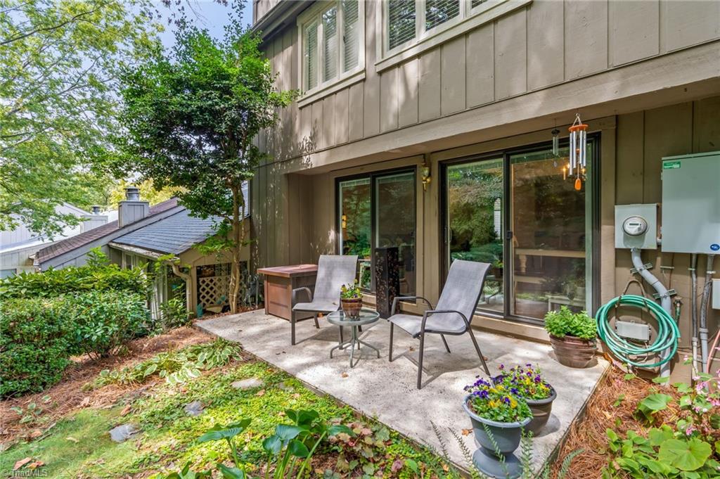 128 Lamplighter Circle, Winston-Salem