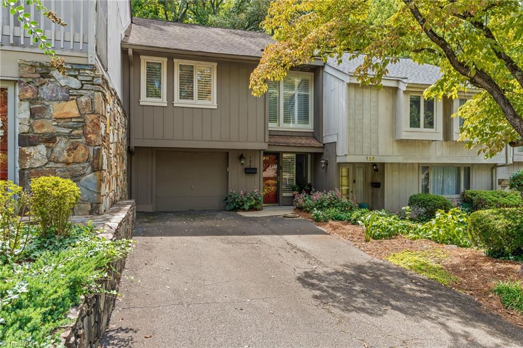 128 Lamplighter Circle, Winston-Salem