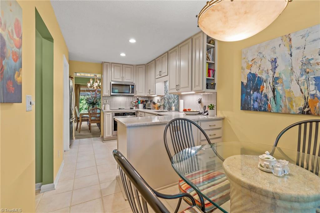 1937 #E Eastchester Drive