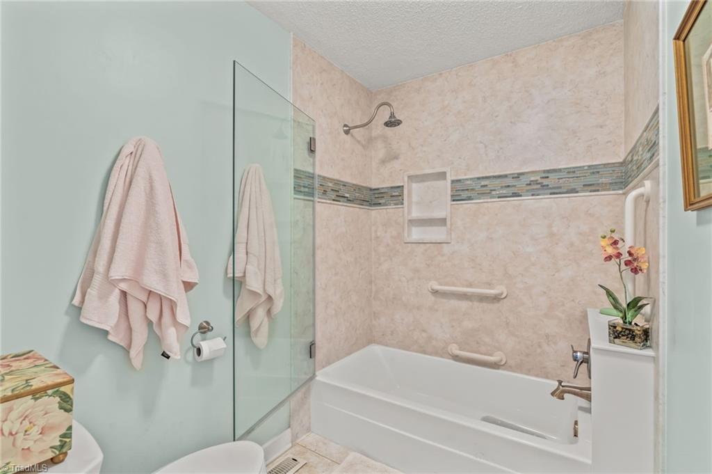 1937 #E Eastchester Drive