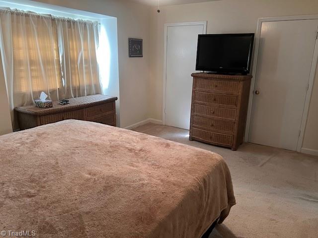 1001 Robin Hood Road # B