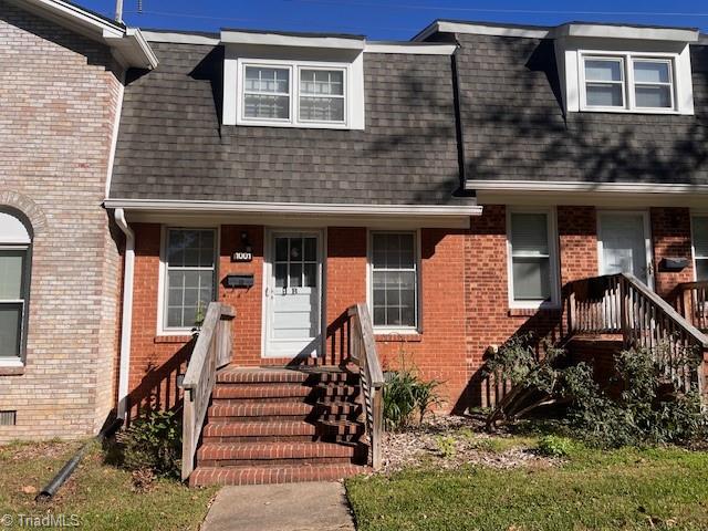 1001 Robin Hood Road # B