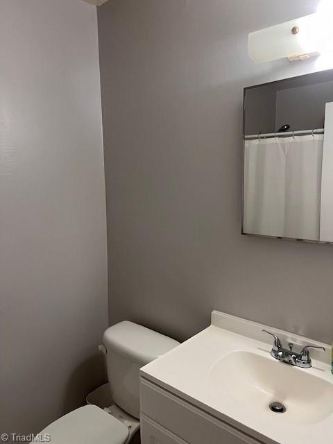 1001 Robin Hood Road # B