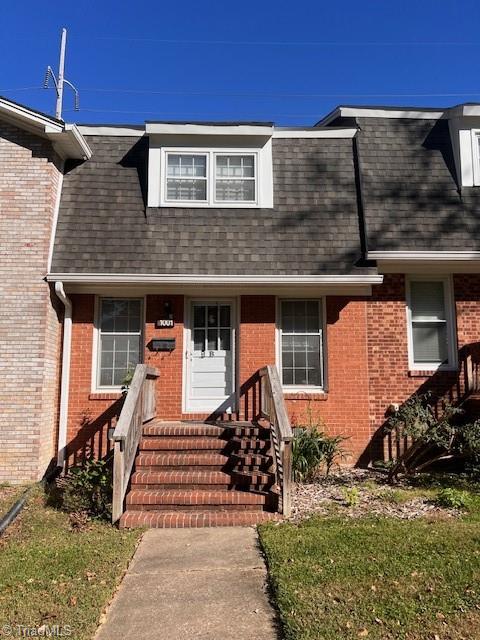 1001 Robin Hood Road # B