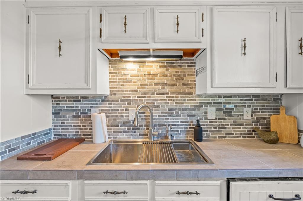 3655 Cedar Springs Drive, Winston-Salem