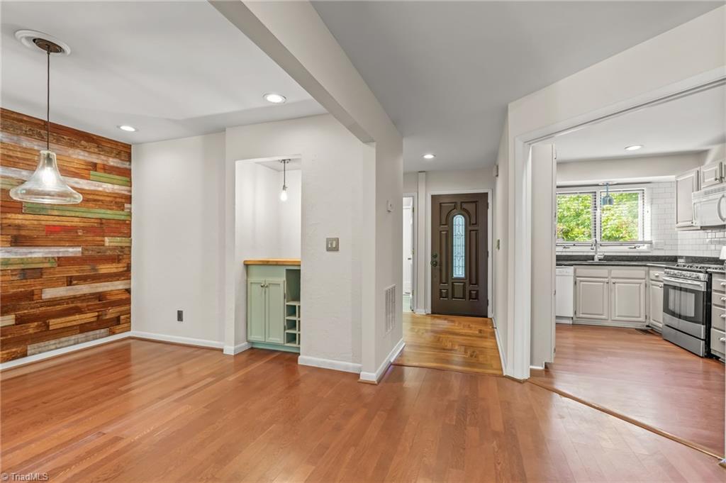 442 Chester Woods Court