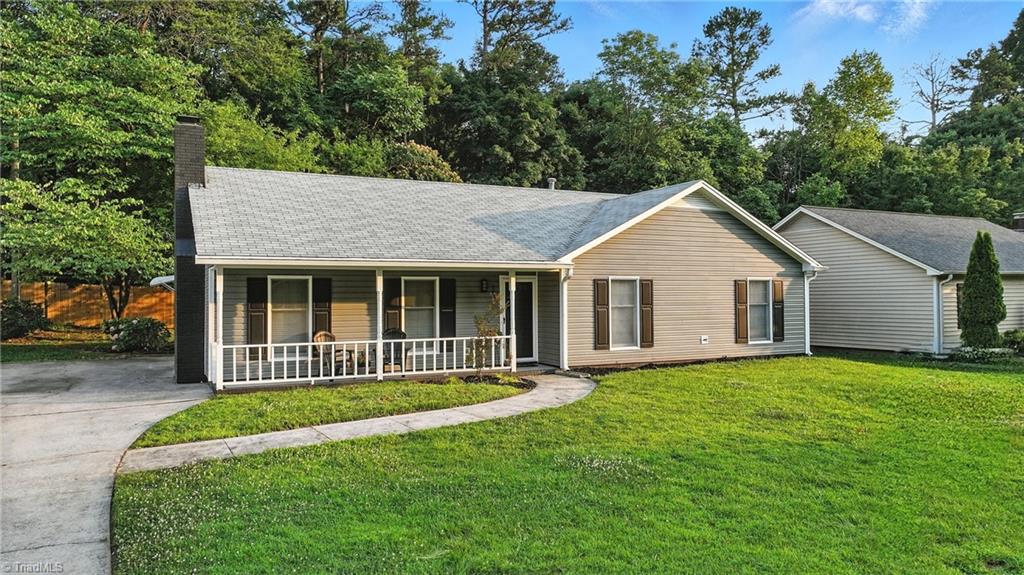 1808 Rivertrace Point