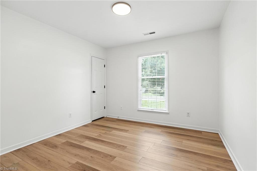 1808 Rivertrace Point