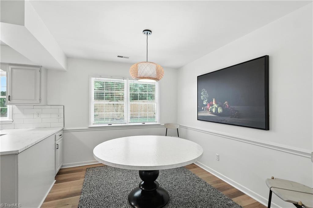 1808 Rivertrace Point