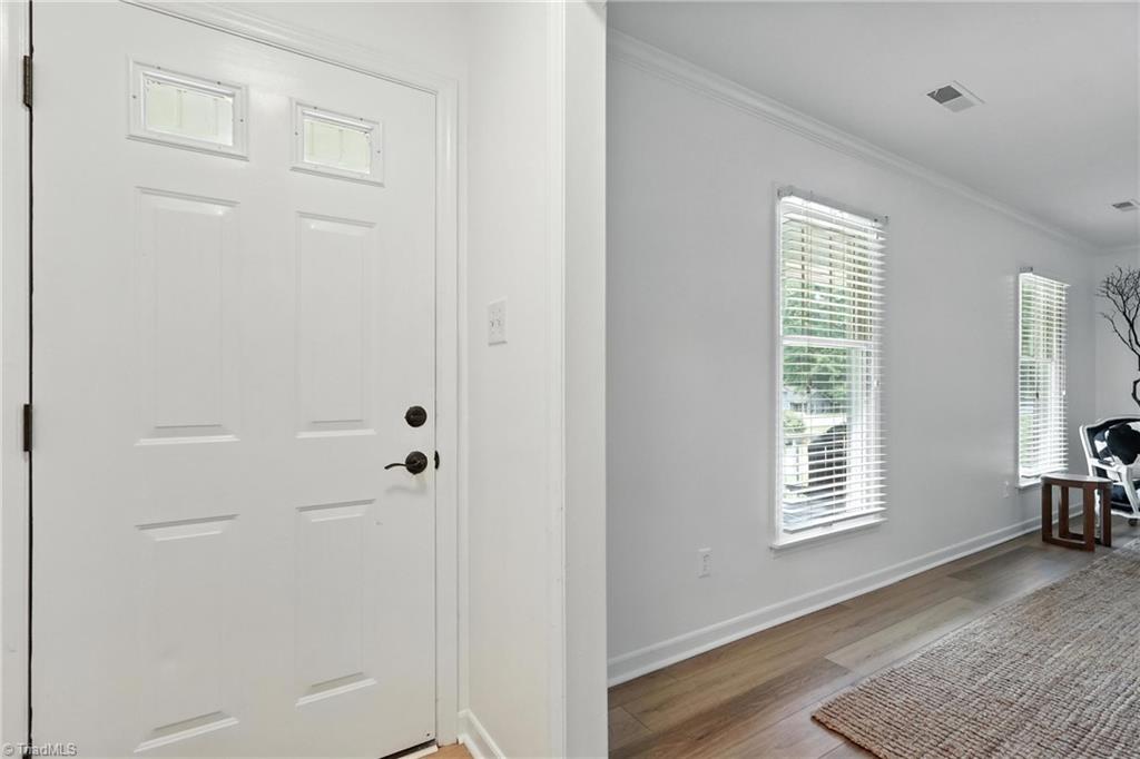 1808 Rivertrace Point