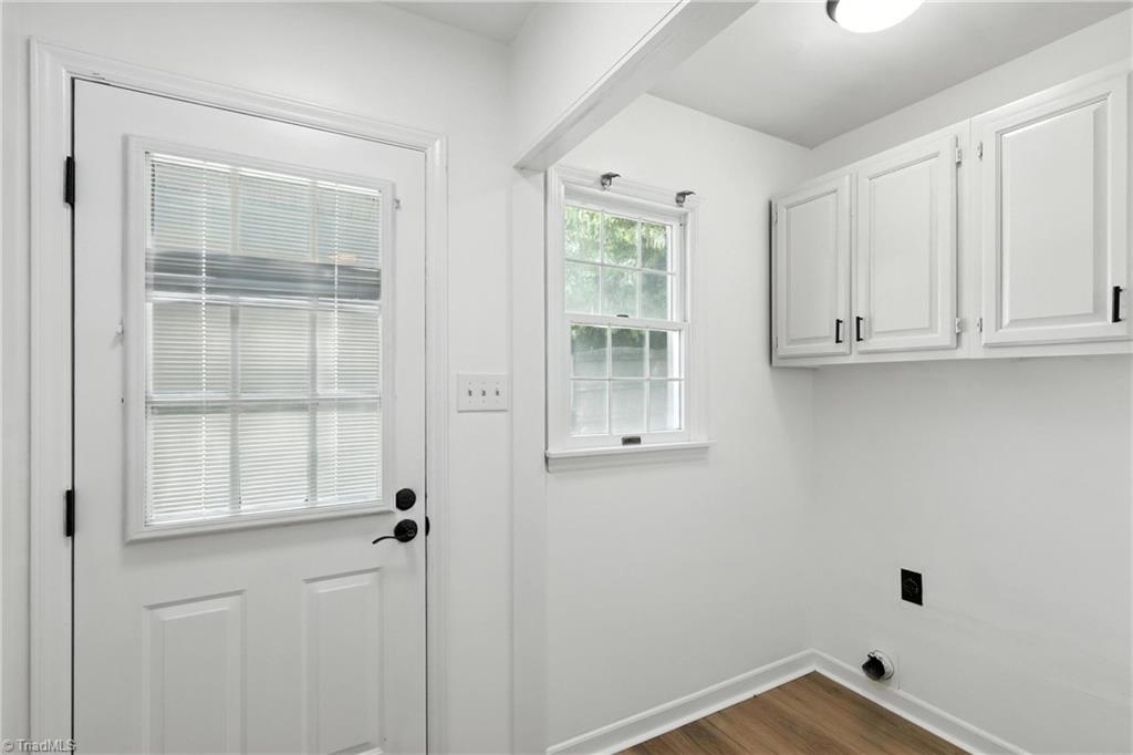 1808 Rivertrace Point