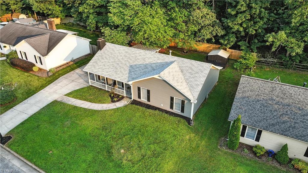 1808 Rivertrace Point