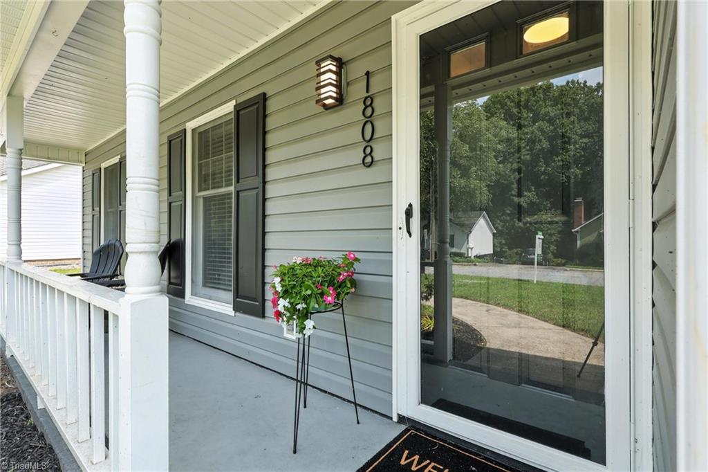 1808 Rivertrace Point