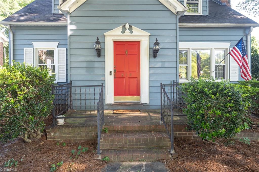 812 W Westwood Avenue