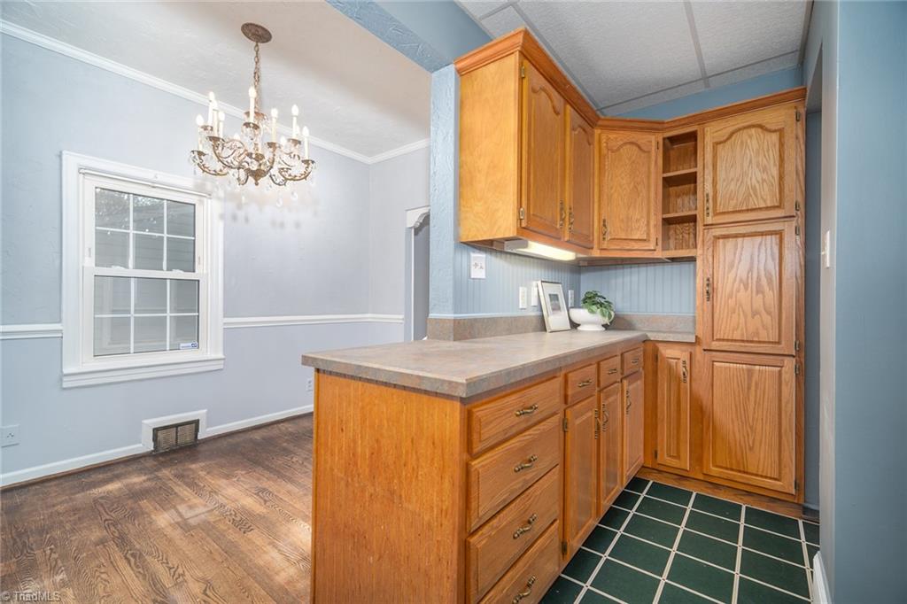 812 W Westwood Avenue