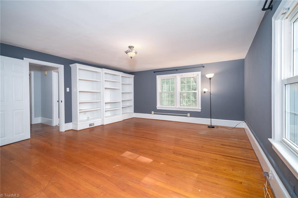 812 W Westwood Avenue