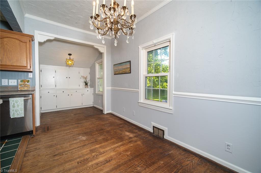 812 W Westwood Avenue