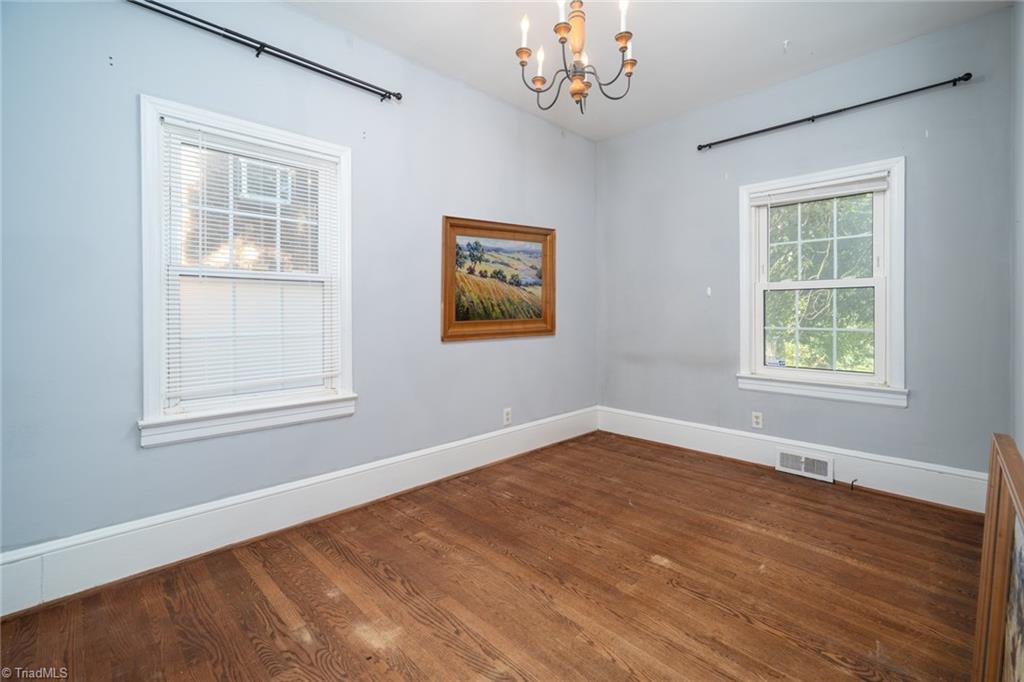 812 W Westwood Avenue