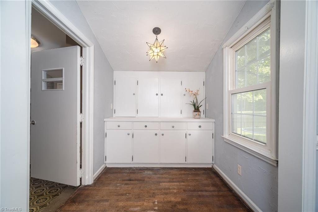 812 W Westwood Avenue