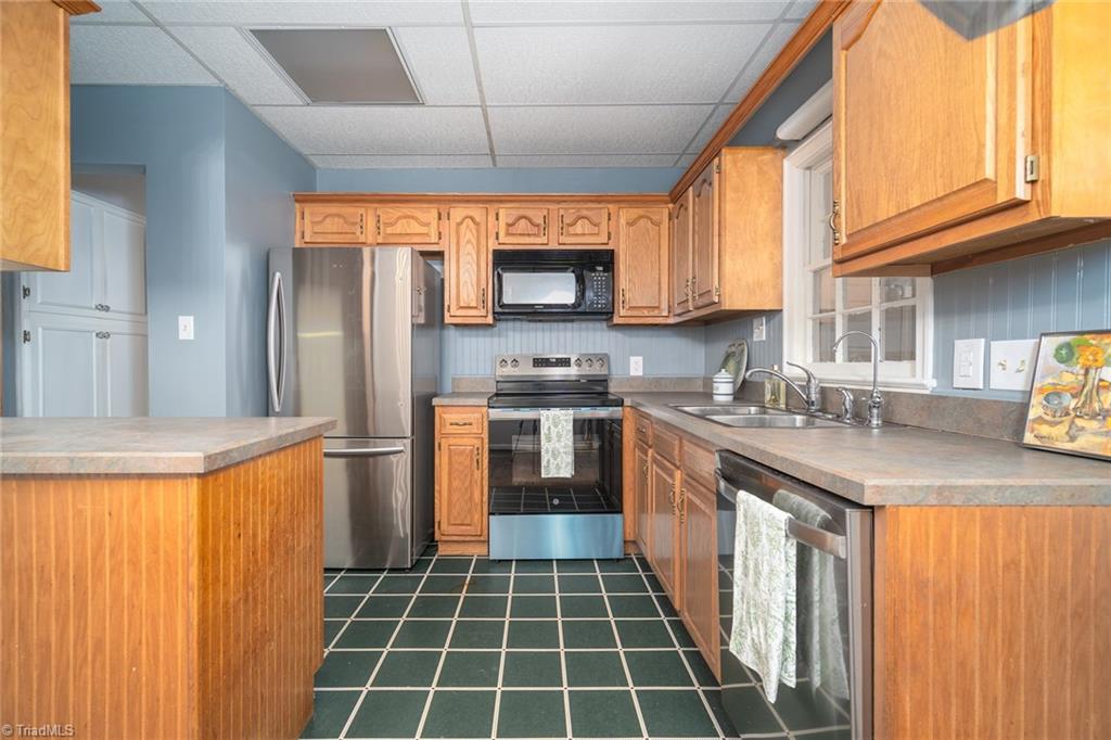 812 W Westwood Avenue