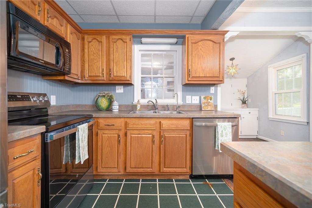 812 W Westwood Avenue