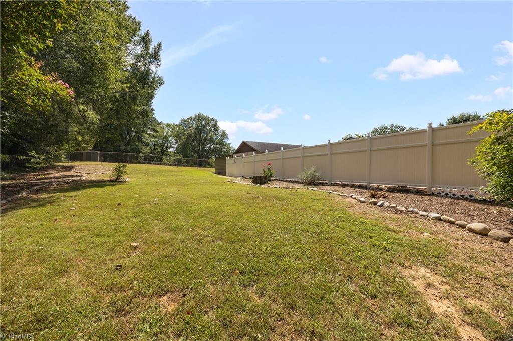 5025 Perryco Lane, Winston-Salem