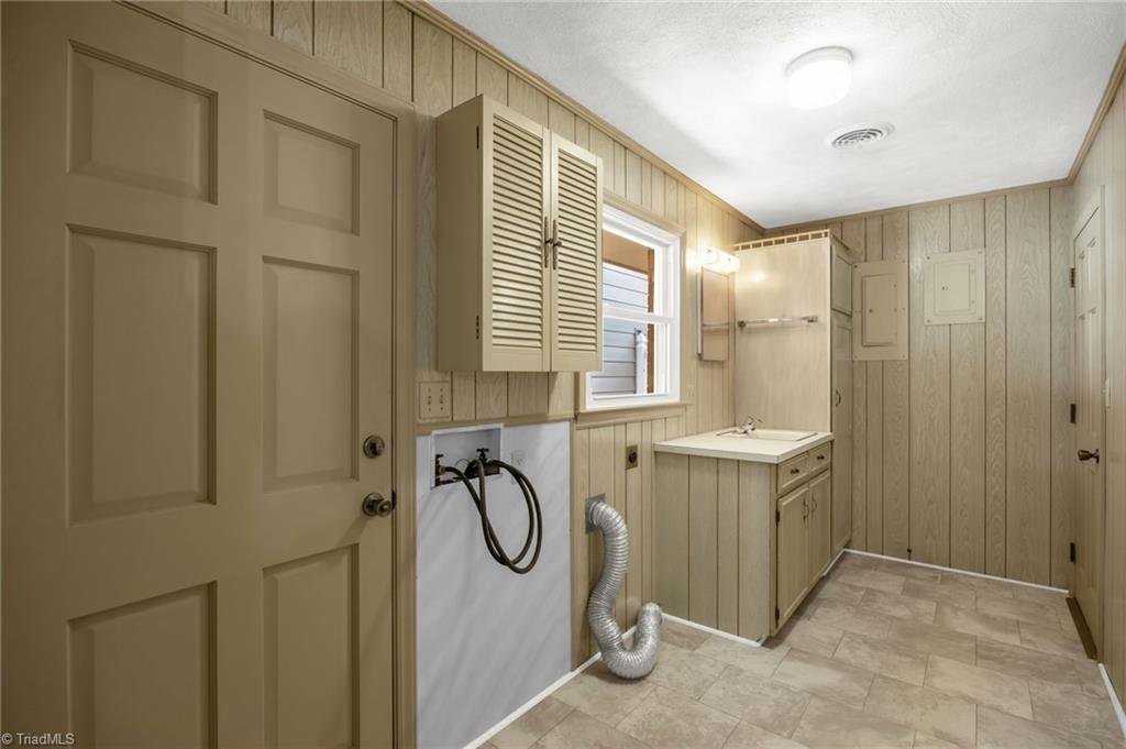 5025 Perryco Lane, Winston-Salem