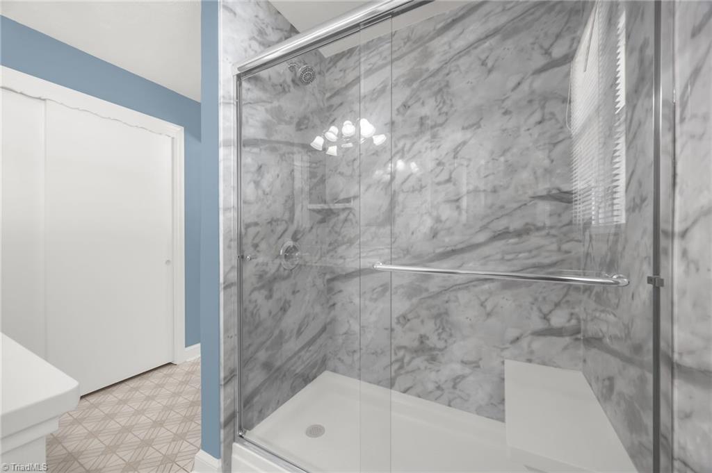 5025 Perryco Lane, Winston-Salem