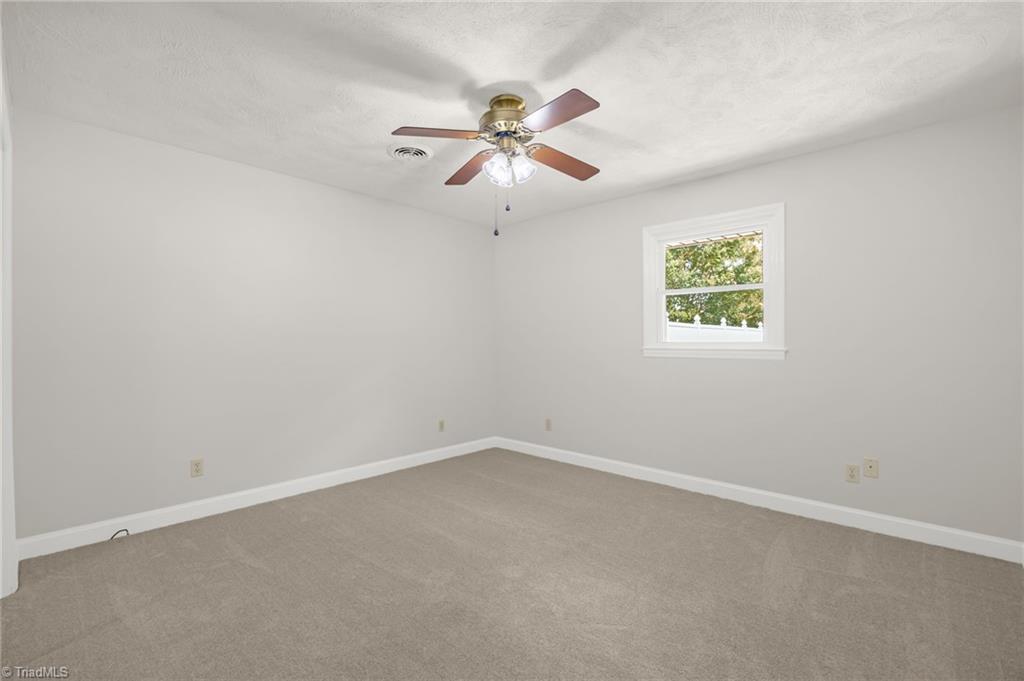 5025 Perryco Lane, Winston-Salem