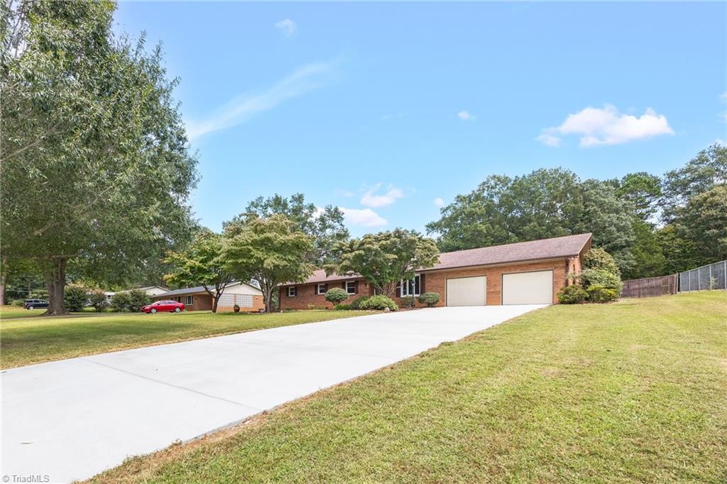 5025 Perryco Lane, Winston-Salem