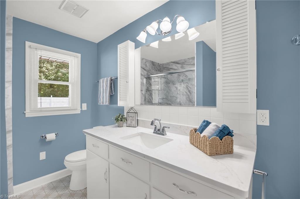 5025 Perryco Lane, Winston-Salem