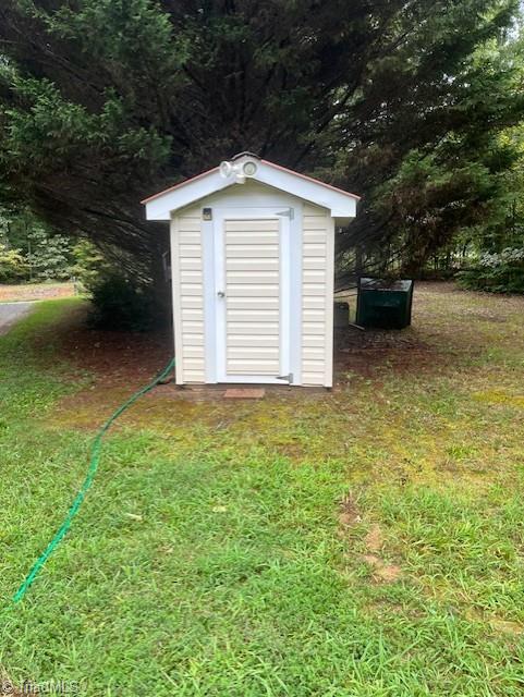 4054 Cross Creek Road