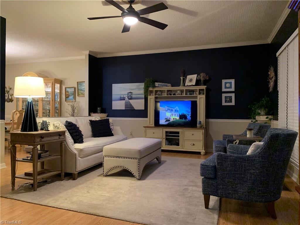 1233 Salem Crossing Road