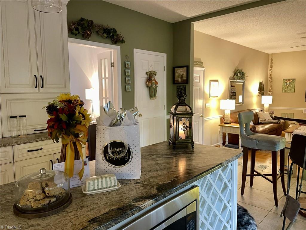 1233 Salem Crossing Road