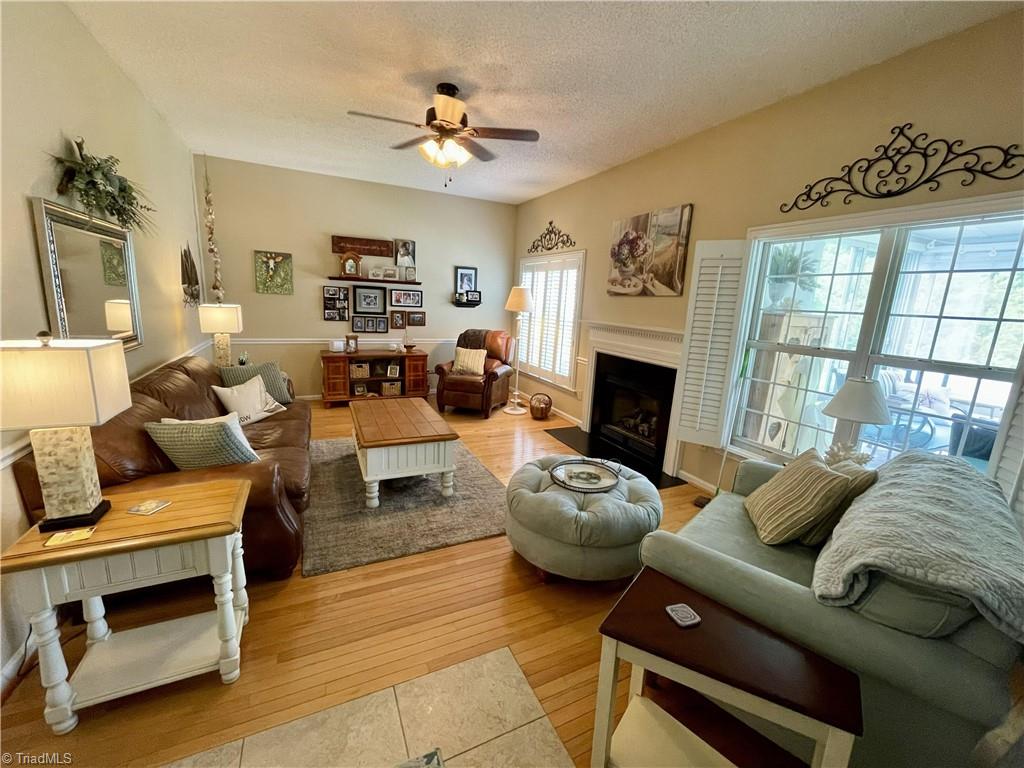 1233 Salem Crossing Road