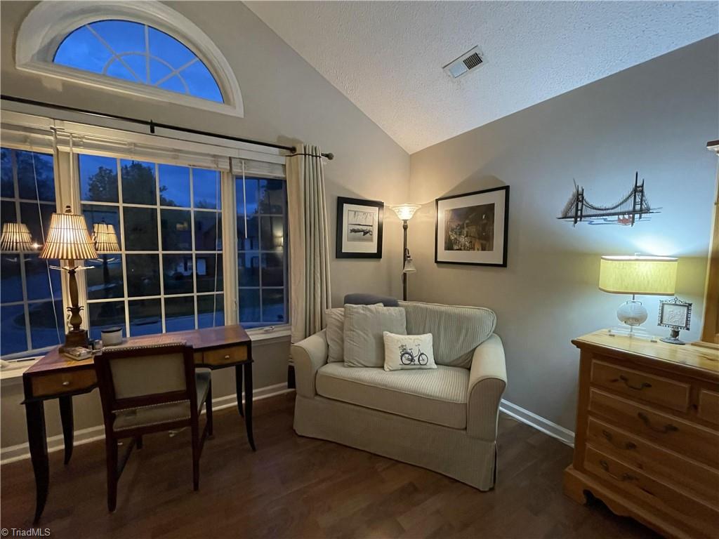 1233 Salem Crossing Road