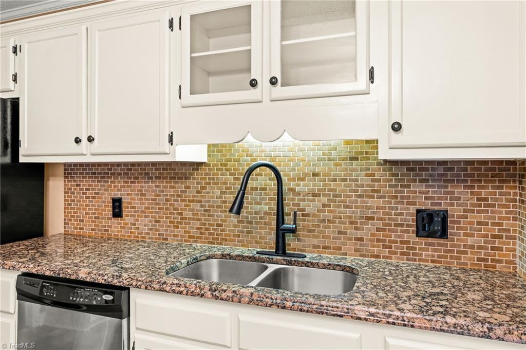 5127 Ramillie Run, Winston-Salem